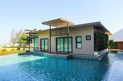 La Isla Pranburi Beach Resort