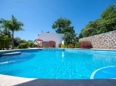 Condo Camelinas by TRVL2HM