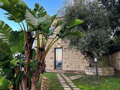 Stunning Tower, With Infinity Pool in Sicily