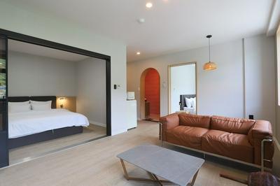 GEOJE-SI HOUND HOTEL JANGSEUNGPO