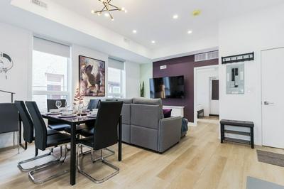 Elegant Suite—Near Kensington Market, Sleeps 8