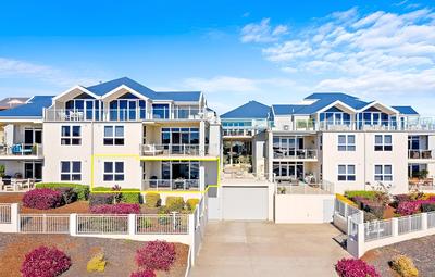 Southbound Escape at the Wharf