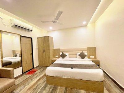 Hotel Prakash INN - near Mahakal Temple