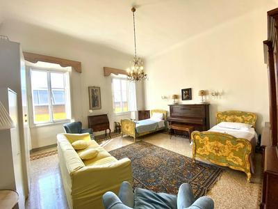 Laura 50 in Firenze With 6 Bedrooms and 3 Bathrooms