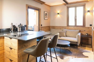 Apartment With Terrace and Parking Heart of Mega\"ve
