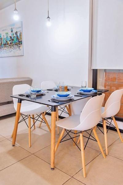 Save, pretty apt. W/playground, in Monterrey’s Center, 3 room, 1KSB, 2 SB, 2BTH. By Mty Living. S2 702