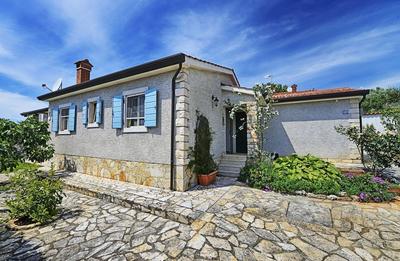 Authentic Holiday Home With Private Pool & Covered Terrace