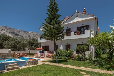 Evagelistria Apartments