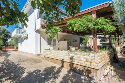 Apartment Basic 4