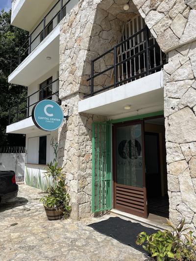 Hotel Capital Center