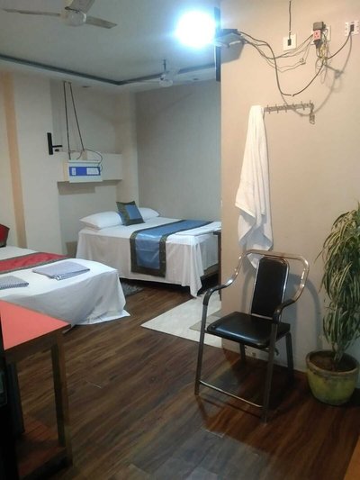 Hotel Medwin Kashi Dham