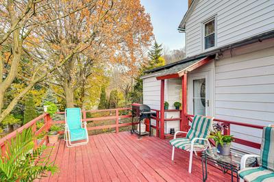 Bethlehem Home w/ Patio & Amazing Sunset Views!