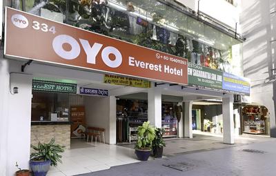 OYO 334 Everest Hotel