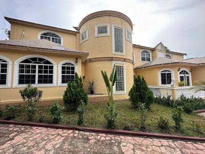 Hidden Palace Guest House And Resort