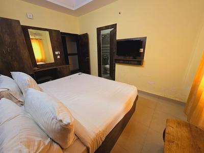 PPH Living Royal GS Comforts Opp Mall of Asia