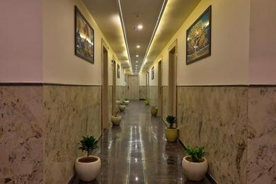 Hotel Urban Royale Near IGI Airport