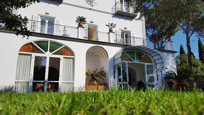 Villa Jasmine in Sant Agata sui Due Golfi