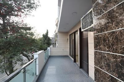 OYO 10960 Hotel Royal India