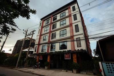 Noble Tarntong Boutique Hotel