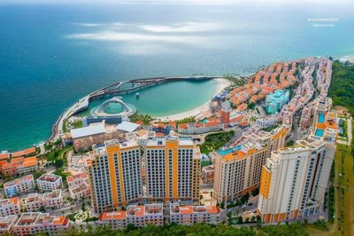 Skywave Apartment Firework Delight