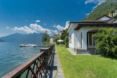 Sala Comacina Villas