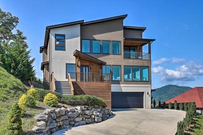 Luxe Asheville Home w/ Stunning Mountain Views!
