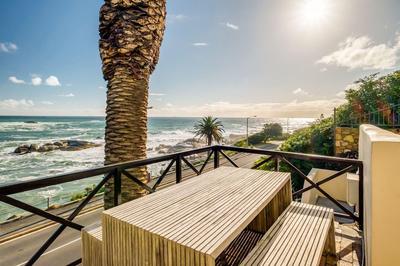 Camps Bay Holiday Apartment w Private Pool CBT Palm Suite