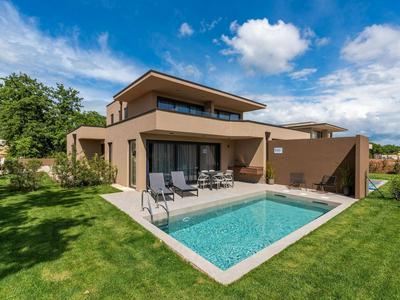 Apartment in Croatia Near the Sea With Pool
