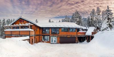Earl Grey Lodge