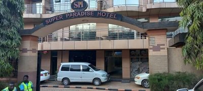 Super Paradise Hotel