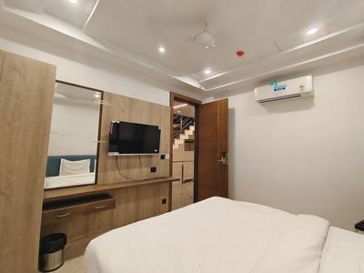 Hotel Mehul International -Near New Delhi Railway Station, Paharganj & Connaught Place