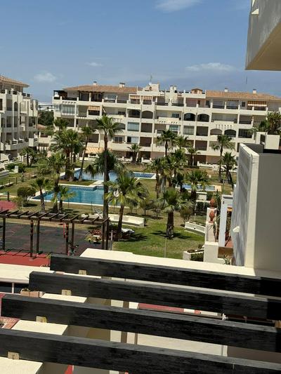 Beautiful 2 Bedroom 2 Bathroom Apartment With Several Pools