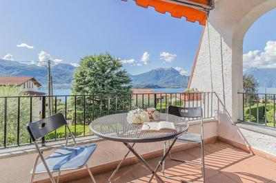 Honey Lake House in Lierna