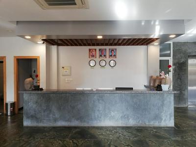 JJ City Centre Suites