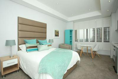 Sandton Skye Unit 702