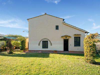 Belvilla by OYO Loggia