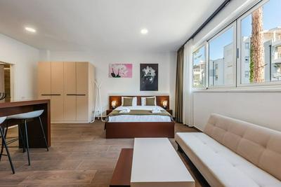 Modern Studio by the Beach - Orkidea