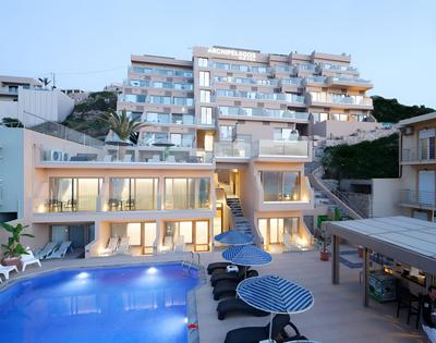 Archipelagos Hotel