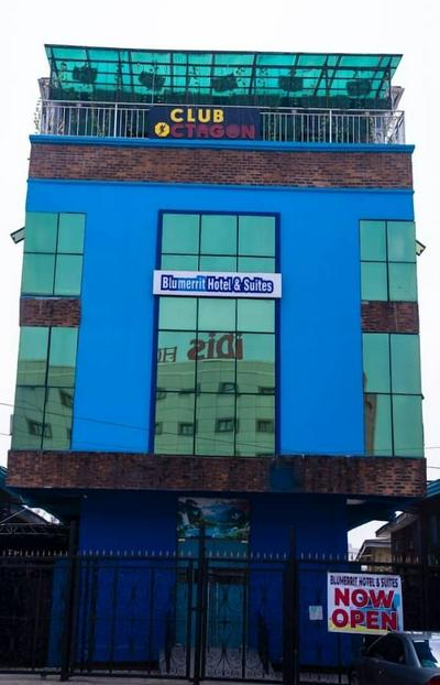 Blumerrit Hotel & Suites