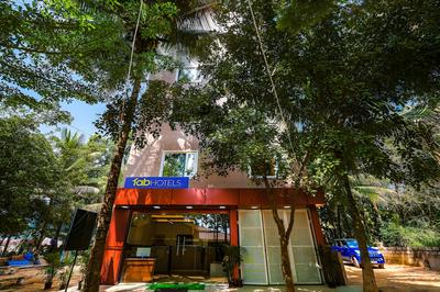 Fabhotel Tree Suites