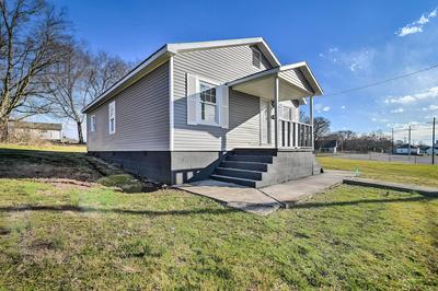 Walkable Hopkinsville Home w/ Yard!