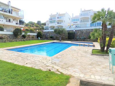 Pretty Apartment Near Roses Beach