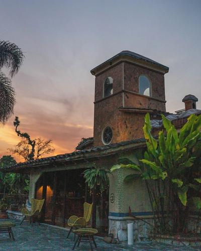 EL EQUIMITE HOTEL BOUTIQUE