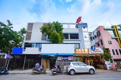 Fabhotel Comfort Room