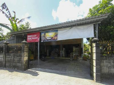 OYO Life 92829 Kos Insan Madani