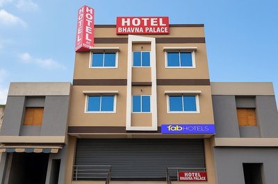 Fabhotel Bhavna Palace
