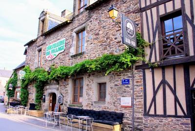 Le Café du Village