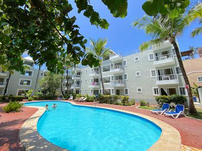 SOL CARIBE SUITES DELUXE Beach Club and Pool