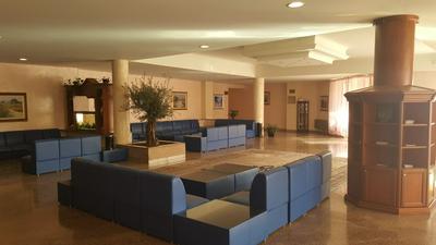 Kiris Hotel