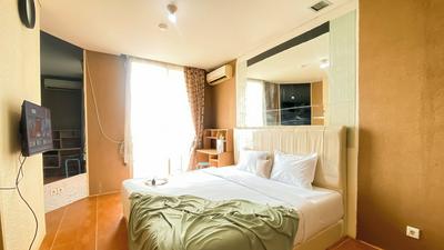 Cozy and Minimalist Studio Apartment Mangga Dua